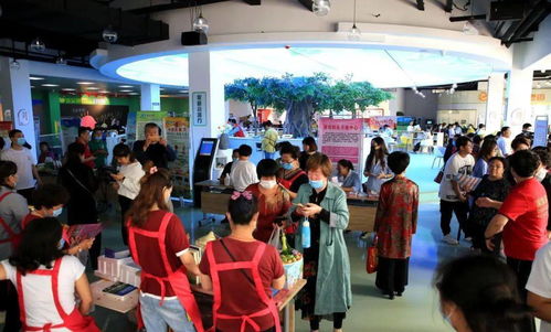 濰坊巾幗家政廣場迎來首場“家政大集”，超2000人趕集選服務(wù)